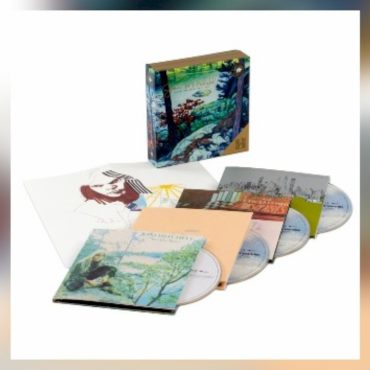 joni-mitchell’s-‘the-asylum-albums-(1972-1975)’-box-set-getting-quadio-reissue
