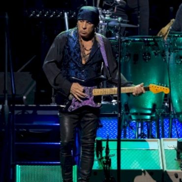 stevie-van-zandt-&-brother-billy-to-be-honored-with-a-street-in-new-jersey-hometown
