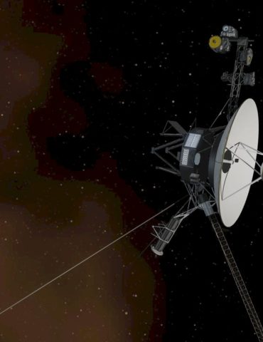 nasa’s-voyager-1-sending-readable-data-back-to-earth-for-1st-time-in-5-months