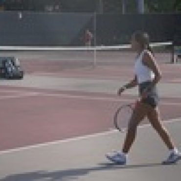 women’s-tennis-drops-match-against-university-of-st.-thomas
