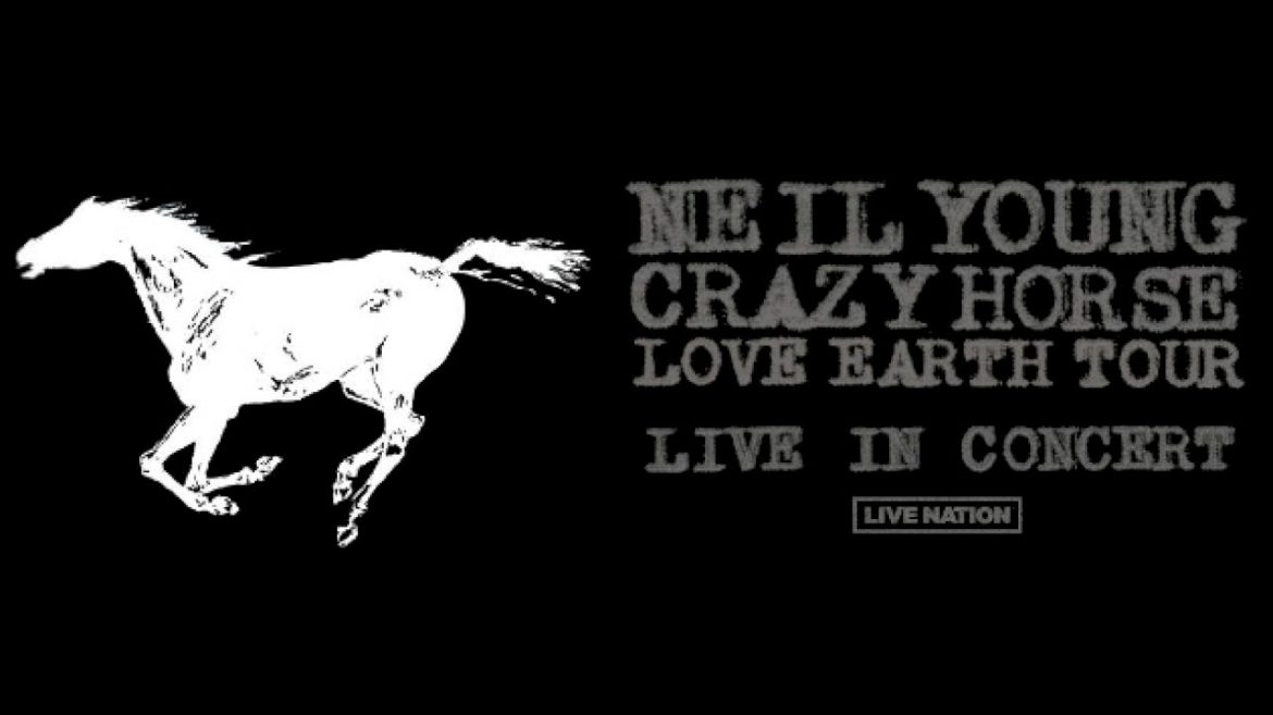 neil-young-&-crazy-horse-kick-off-love-earth-tour-in-san-diego