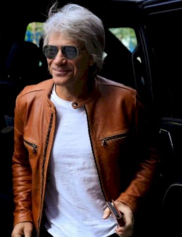 jon-bon-jovi-planning-to-release-“30-or-40”-songs-that-never-made-it-onto-bon-jovi’s-albums