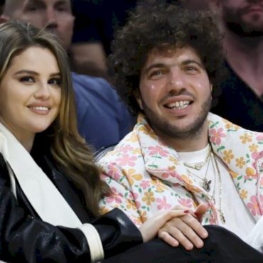 selena’s-boyfriend-benny-blanco-says-falling-for-her-was-a-‘clueless’-moment