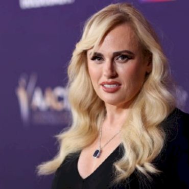 rebel-wilson’s-accusations-against-sacha-baron-cohen-won’t-appear-in-uk-version-of-book-‘rebel-rising’