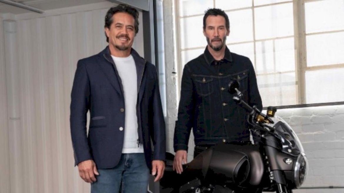 keanu-reeves-hitting-the-road-with-roku-docuseries-‘the-arch-project’