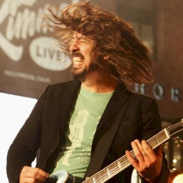 foo-fighters-release-new-merch-benefiting-new-orleans-charities