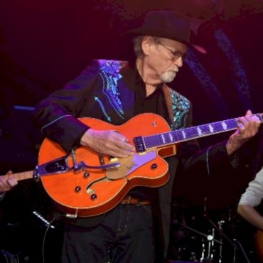guitar-great-duane-eddy-dies-at-age-86