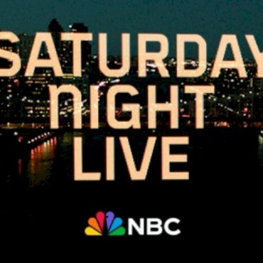 maya-rudolph-and-jake-gyllenhaal-to-finish-out-‘saturday-night-live”s-49th-season-in-may