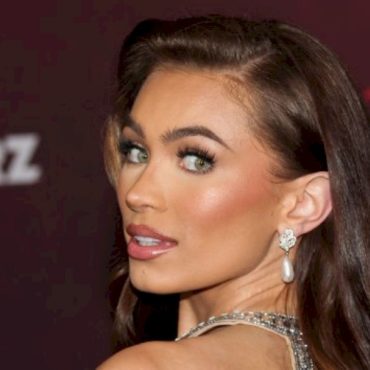 citing-mental-health,-miss-usa-2023-noelia-voigt-announces-she-is-resigning-title