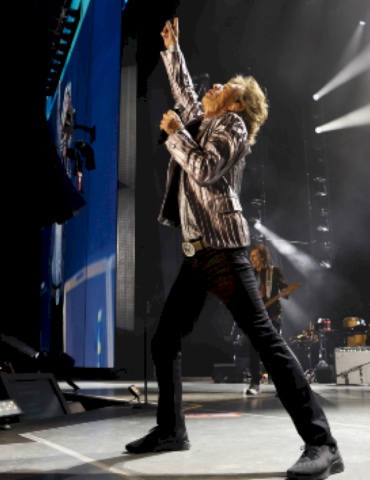 the-behind-the-scenes-lowdown-on-the-rolling-stones’-hackney-diamonds-tour