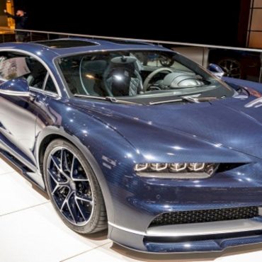 bugatti-unveils-the-$4.1m-tourbillon-hybrid-hypercar