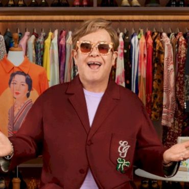 rocket-man-resale:-elton-john-auctioning-off-his-clothes-on-ebay-for-his-aids-foundation