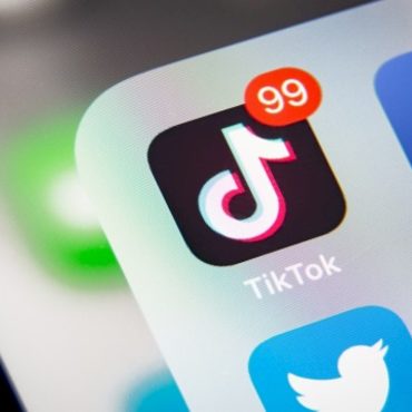 racial-justice,-civil-rights-groups-join-to-fight-potential-tiktok-ban