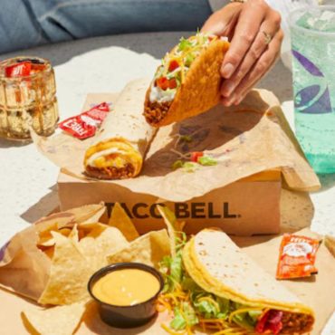 taco-bell-adds-new-$7-luxe-cravings-box-to-fast-food-value-meal-craze