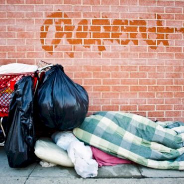‘inhumane’:-homelessness-advocates-slam-supreme-court-decision-upholding-ban-on-sleeping-outside