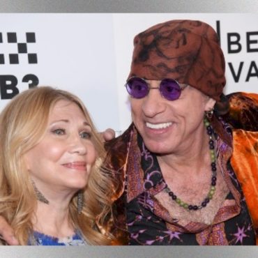 stevie-van-zandt-on-secret-to-his-more-than-40-year-marriage:-“stay-apart”