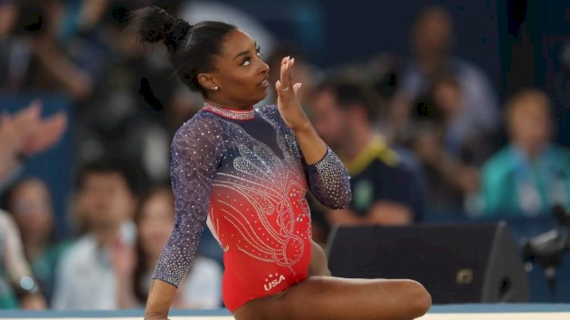 simone-biles-misses-gold,-but-adds-11th-career-olympic-medal-in-floor-exercise;-jordan-chiles-takes-surprise-bronze