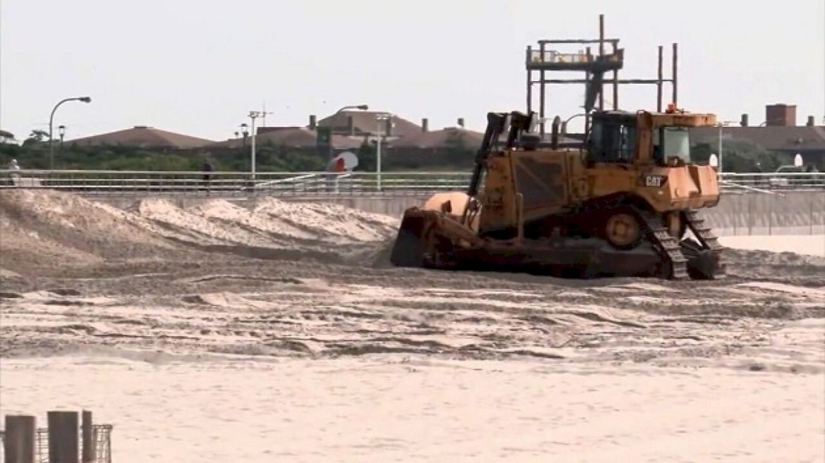 nyc-beaches-close-due-to-rip-currents-from-hurricane-ernesto