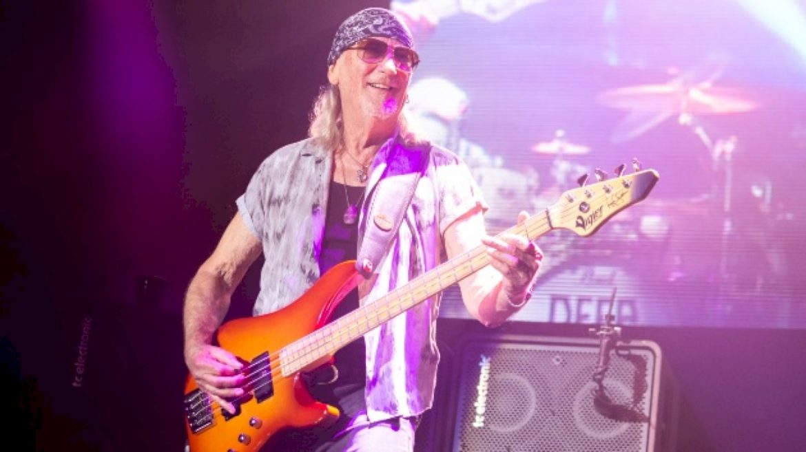 deep-purple’s-roger-glover-on-the-challenges-of-mixing-old-and-new-songs-on-tour