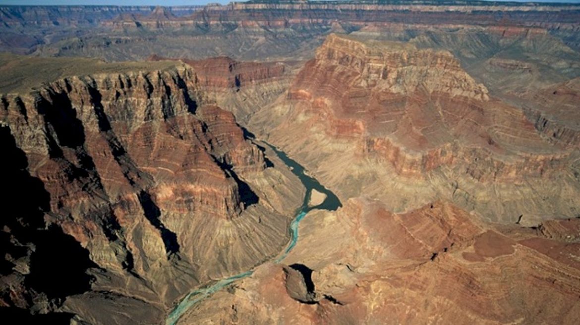 80-year-old-dies-falling-off-boat-on-rapids-trip-in-grand-canyon