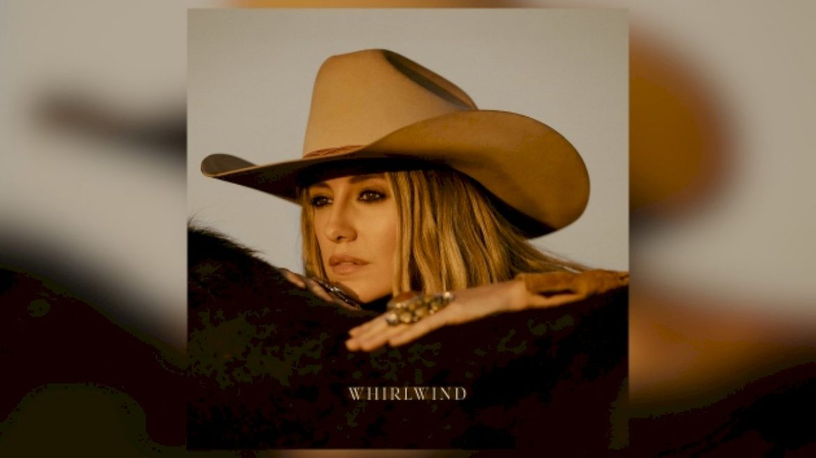 lainey’s-‘whirlwind’-lands-at-#8-on-billboard-200-chart