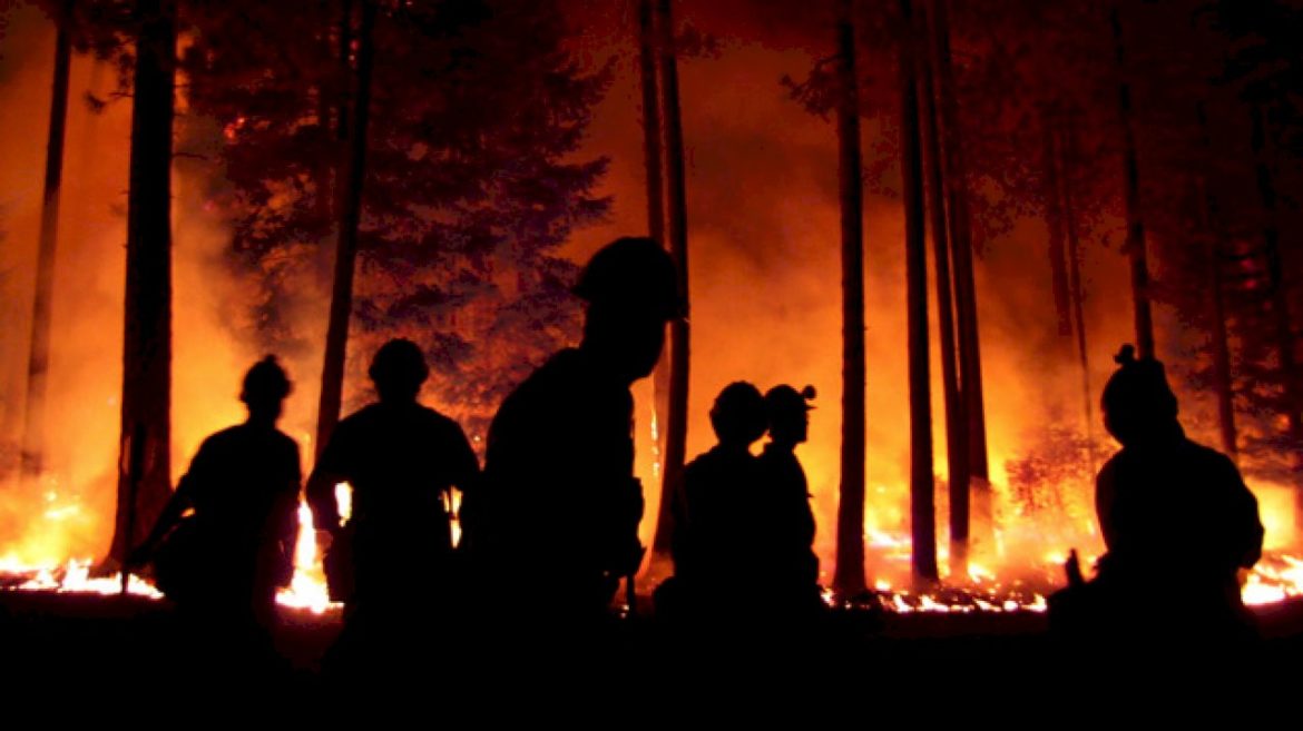 national-guard-deployed-to-help-fight-raging-california-fire-threatening-thousands-of-homes