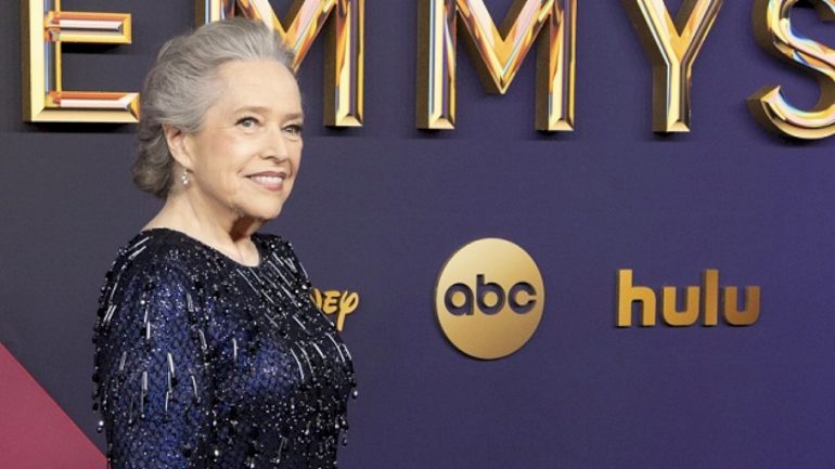 kathy-bates-denies-retirement-from-acting:-“it-was-misunderstood”