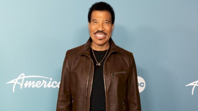 lionel-richie-extends-las-vegas-residency-into-2025