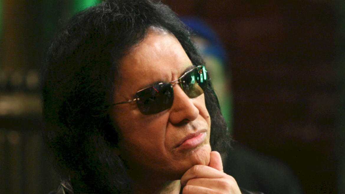 gene-simmons-is-“too-rich-to-care”-what-other-people-think