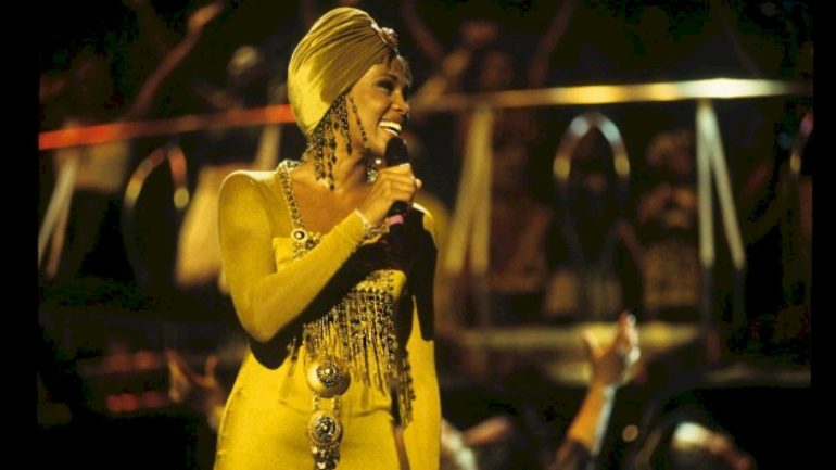 never-before-seen-whitney-houston-concert-is-coming-to-theaters;-live-album-due-nov.-8