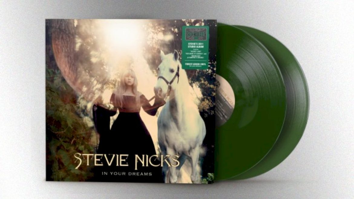 stevie-nicks,-foreigner,-the-doobie-brothers-albums-to-be-reissued-on-vinyl-for-rhino-rocktober