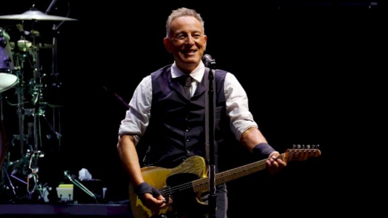 report:-actor-cast-to-play-bruce-springsteen’s-father-in-‘deliver-me-from-nowhere’