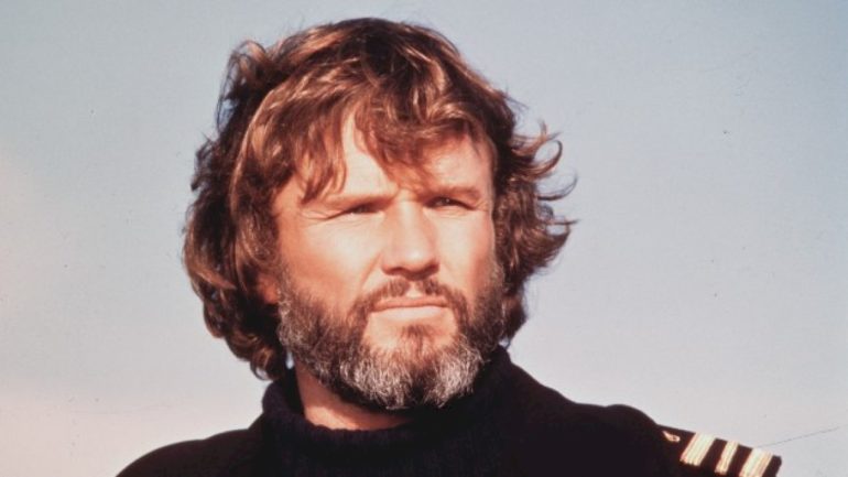 kris-kristofferson,-legendary-songwriter,-actor-and-singer,-dead-at-88