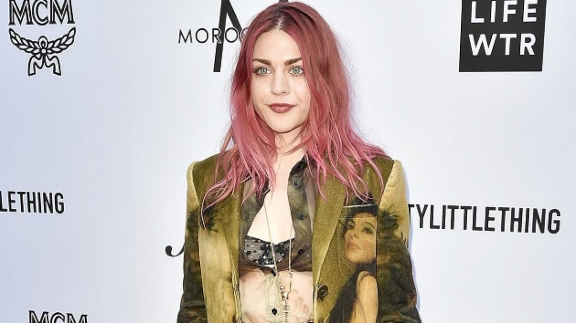 frances-bean-cobain-&-riley-hawk-welcome-baby-boy