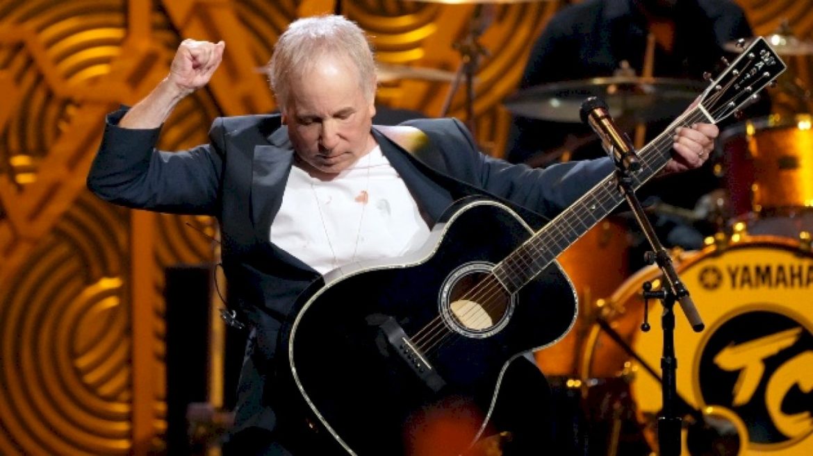 paul-simon-“optimistic”-about-playing-full-length-concerts-again