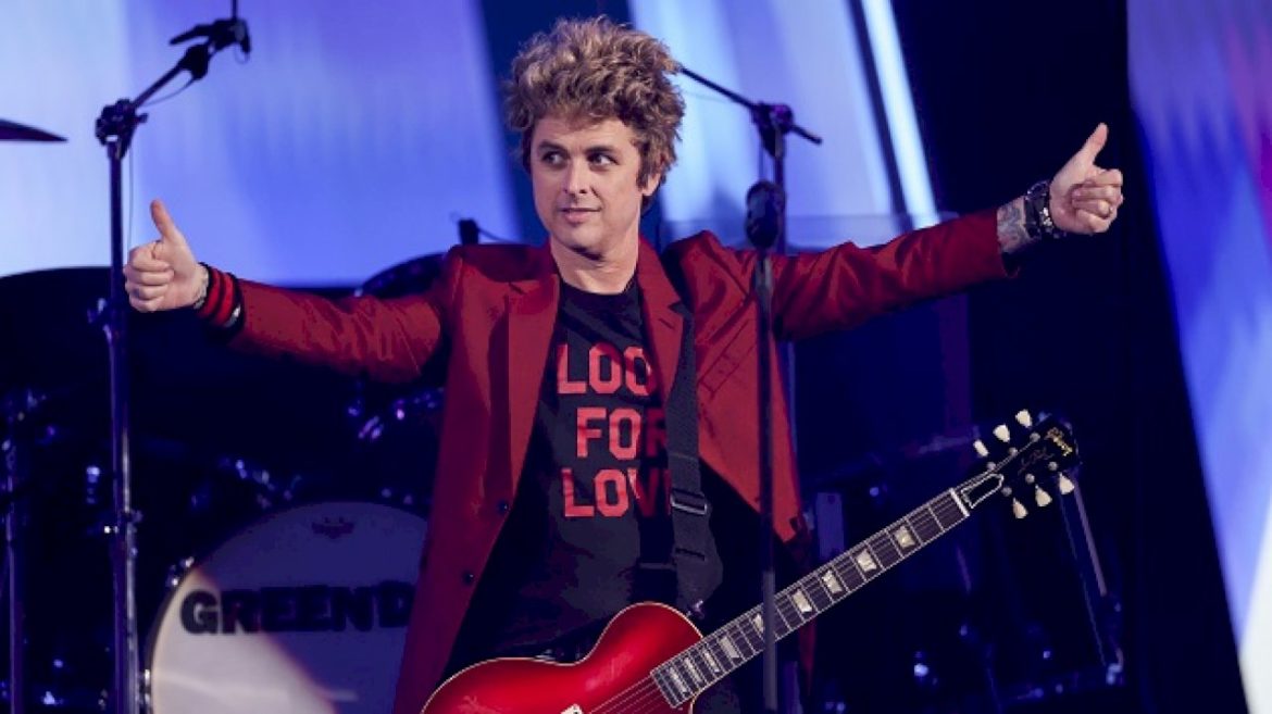 watch-green-day-perform-on-american-music-awards-50th-anniversary-special