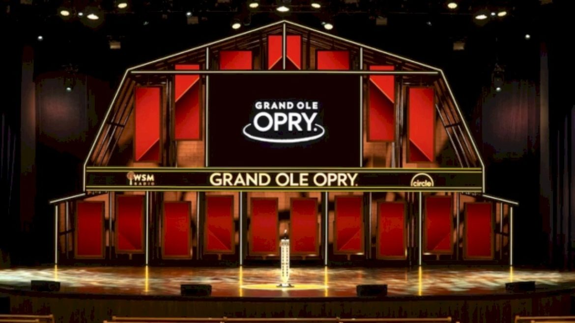 how-the-grand-ole-opry’s-celebrating-its-milestone-100th-birthday:-all-the-details