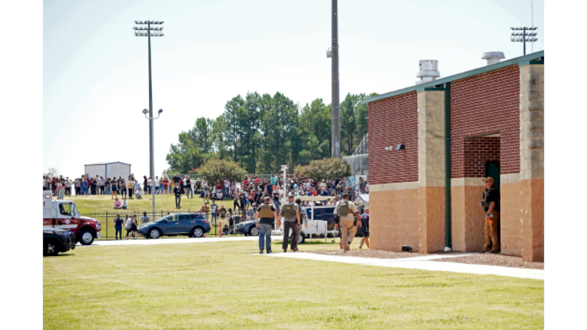 georgia-school-shooting-suspect-hid-long-gun-in-poster-board-on-school-bus,-agent-says