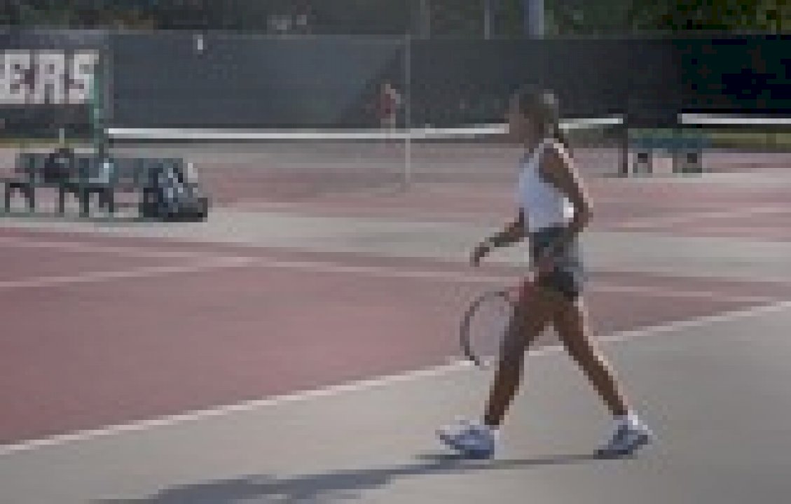 women’s-tennis-drops-match-against-university-of-st.-thomas