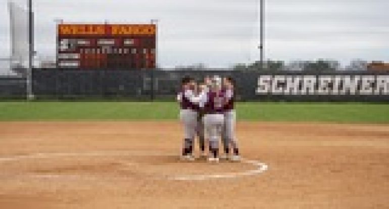 softball-goes-1-2-against-austin-college