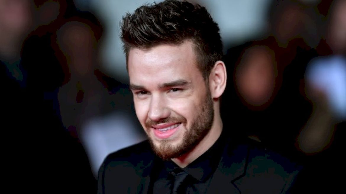 charlie-puth,-zedd,-paris-hilton-and-more-pay-tribute-to-liam-payne