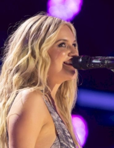 kelsea-ballerini’s-glad-she’s-not-on-her-“first-rodeo”