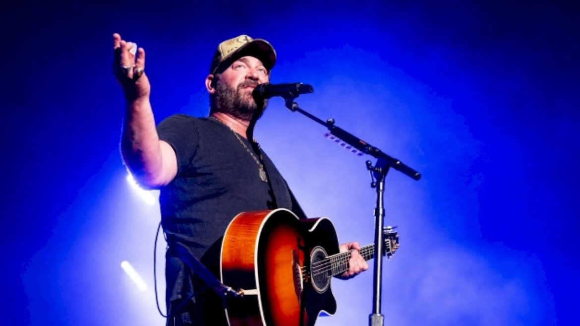 lee-brice-is-enlisting-dolly-parton-for-trace-adkins-cover