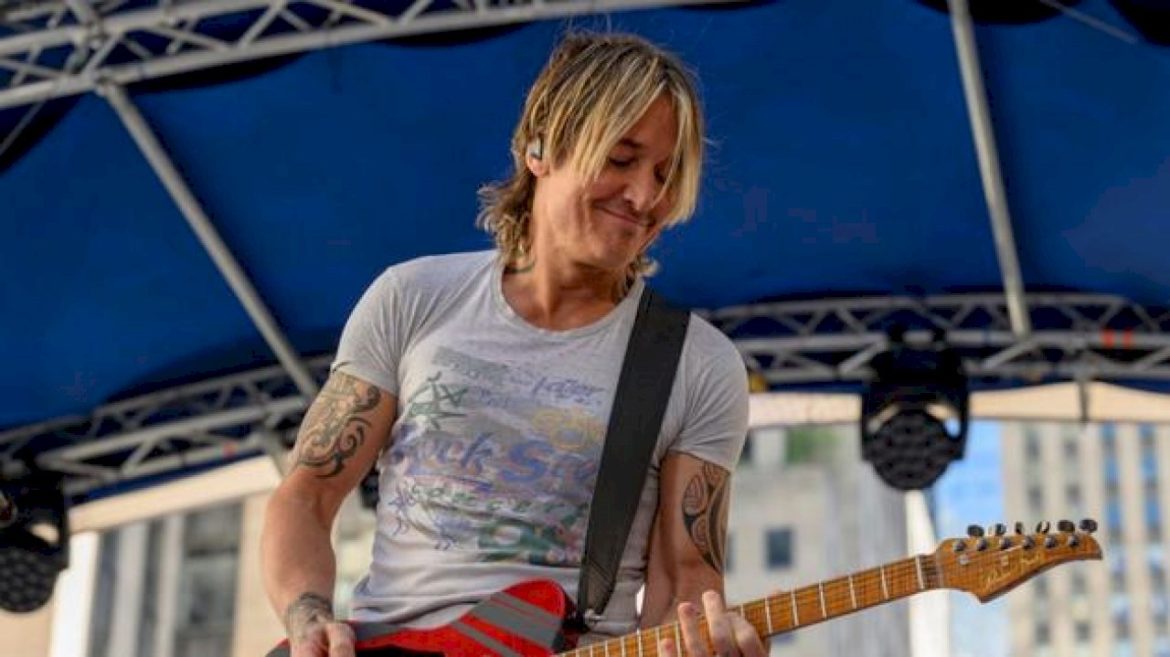 keith-urban-held-in-high-regard-by-peter-frampton:-“wonderful-guitar-player,-singer-and-songwriter”