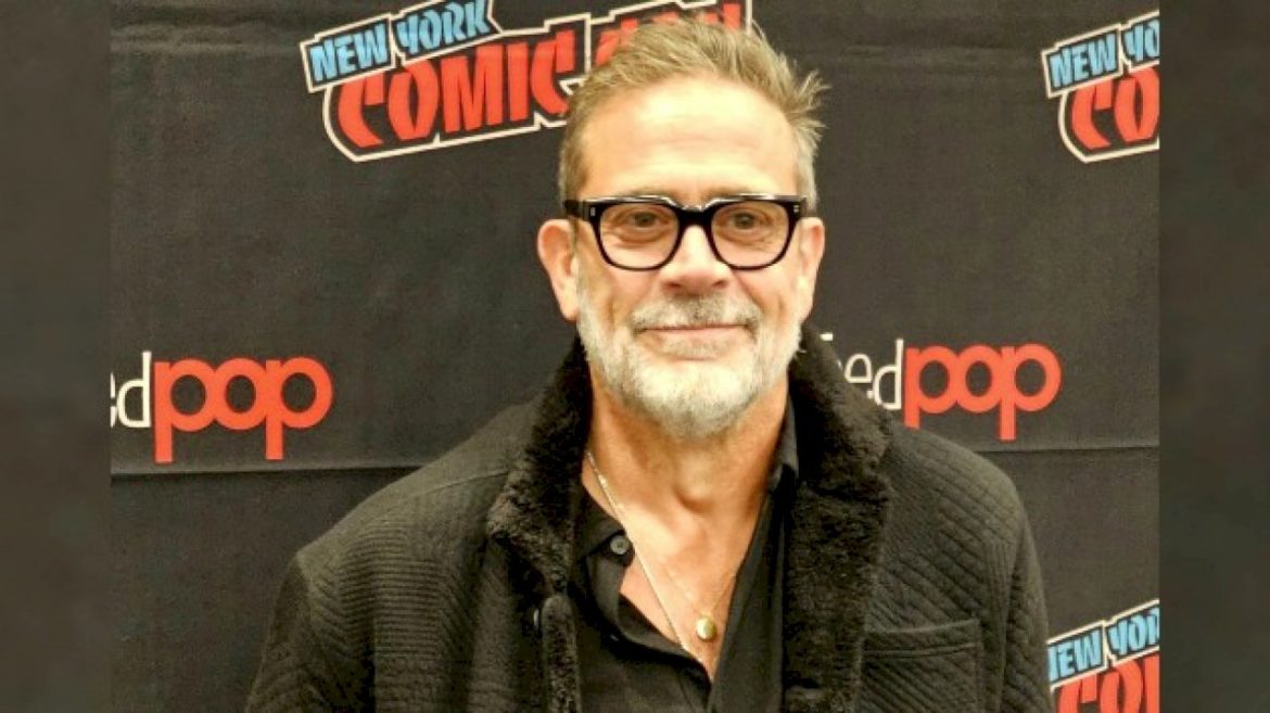 “it’s-nuts”-–-at-new-york-comic-con,-jeffrey-dean-morgan-talks-hype-around-negan-and-‘the-walking-dead’