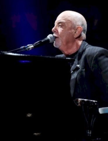 billy-joel-praises-taylor-swift-after-she-breaks-his-miami-attendance-record