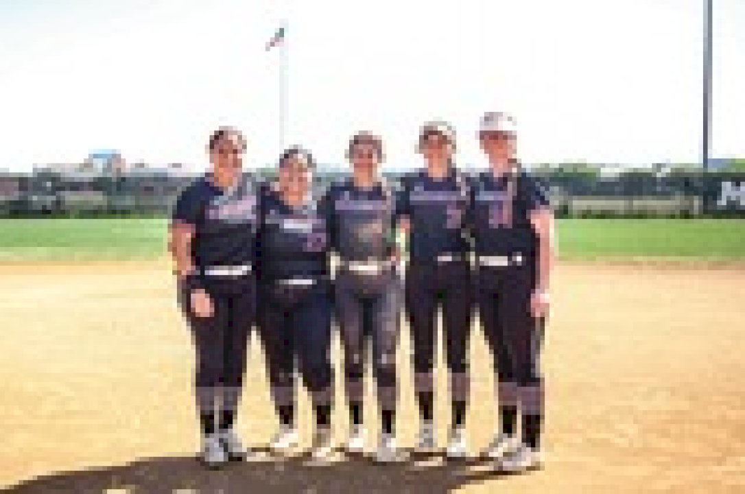 softball-goes-1-2-against-university-of-dallas