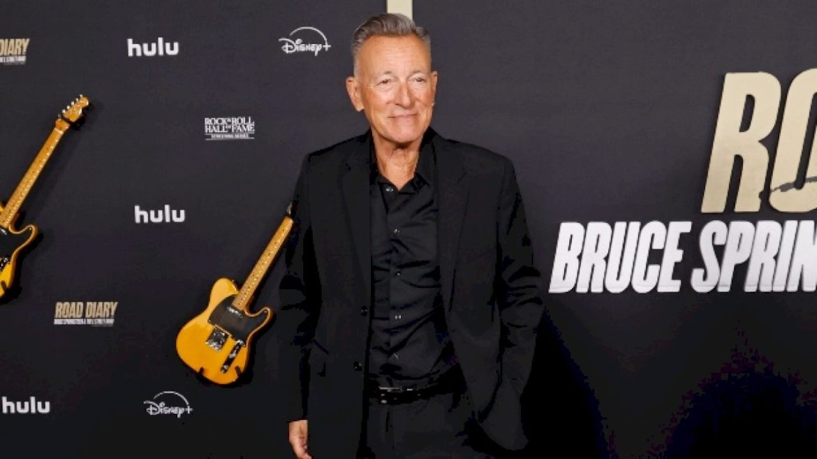 bruce-springsteen-to-perform-at-“when-we-vote-we-win”-rallies-for-kamala-harris-and-tim-walz