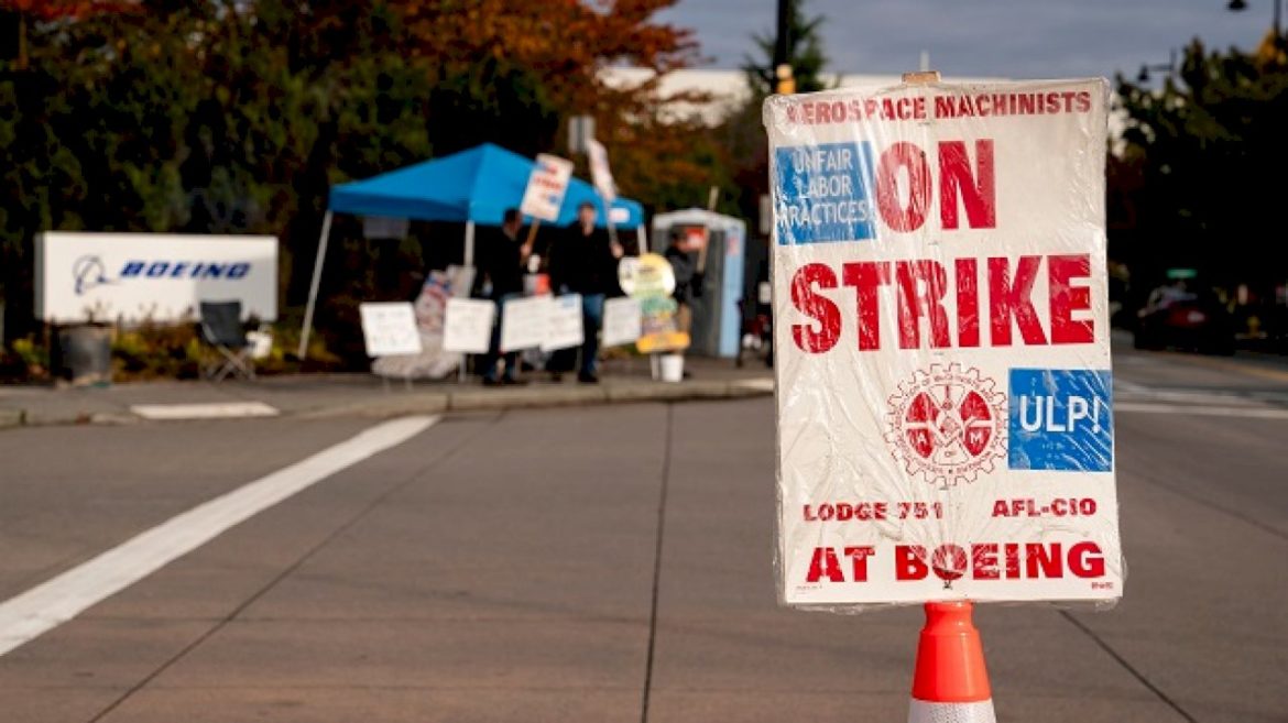 boeing-strike-to-continue-after-workers-reject-new-contract