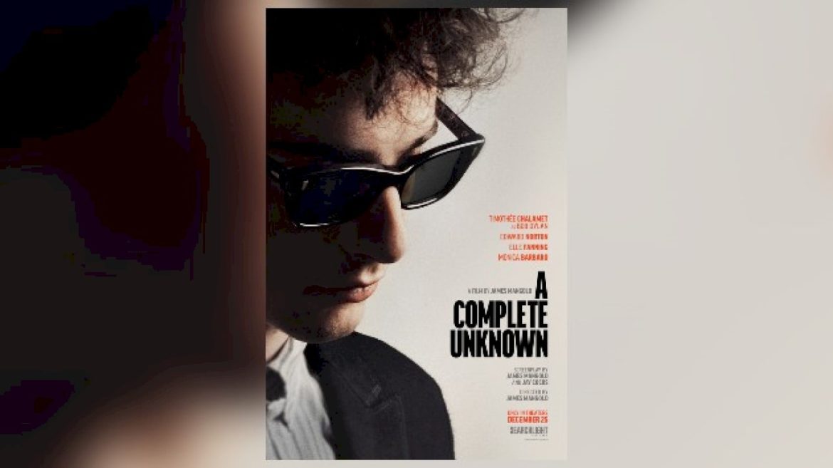 new-behind-the-scenes-featurette-looks-at-timothee-chalamet-as-bob-dylan-in-‘a-complete-unknown’